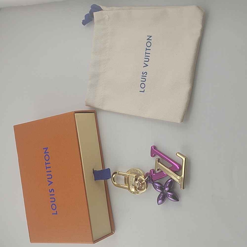 Louis Vuitton Authentic New Wave Bag Charm Full Inclusion - Picture 2 of 5